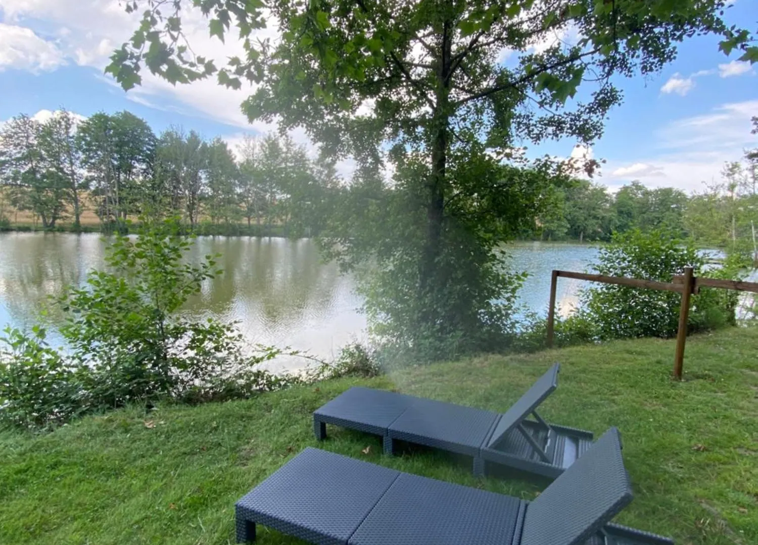 Campsite Les Pichies La Taniere Du Pecheur Hotel Saint-Leger-sur-Vouzance France